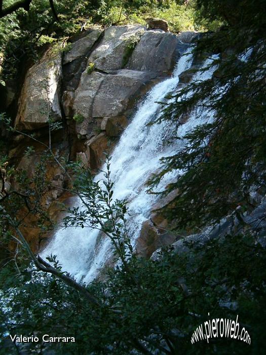 37° Il fragore dell'acqua é il ricordo della bella escursione.jpg